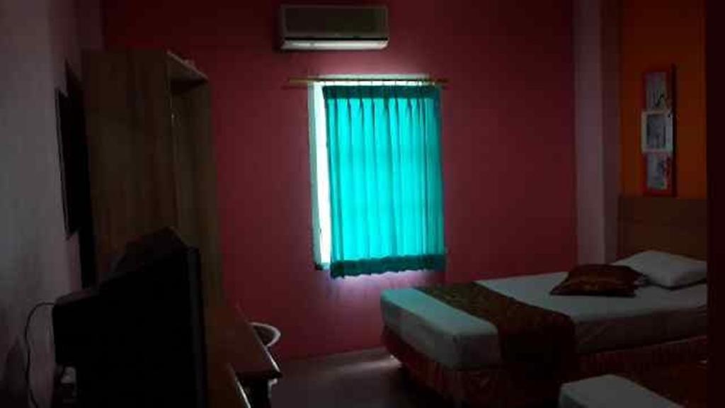 The Waigo Hotel Sorong Værelse billede