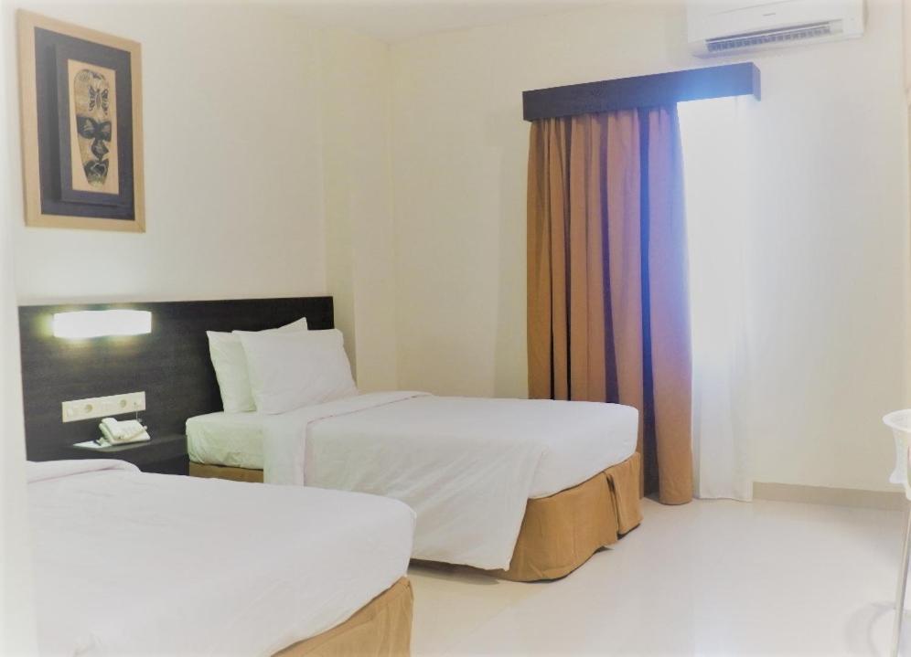 The Waigo Hotel Sorong Eksteriør billede